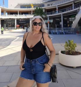 Chica busca chico en Castellón: 