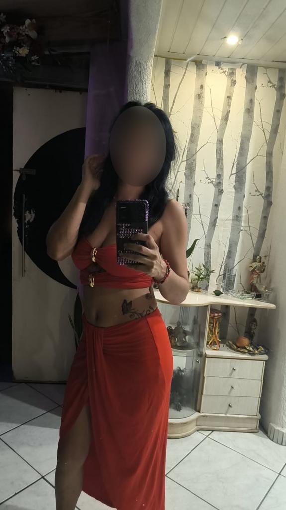Chica busca chico en Almería: 