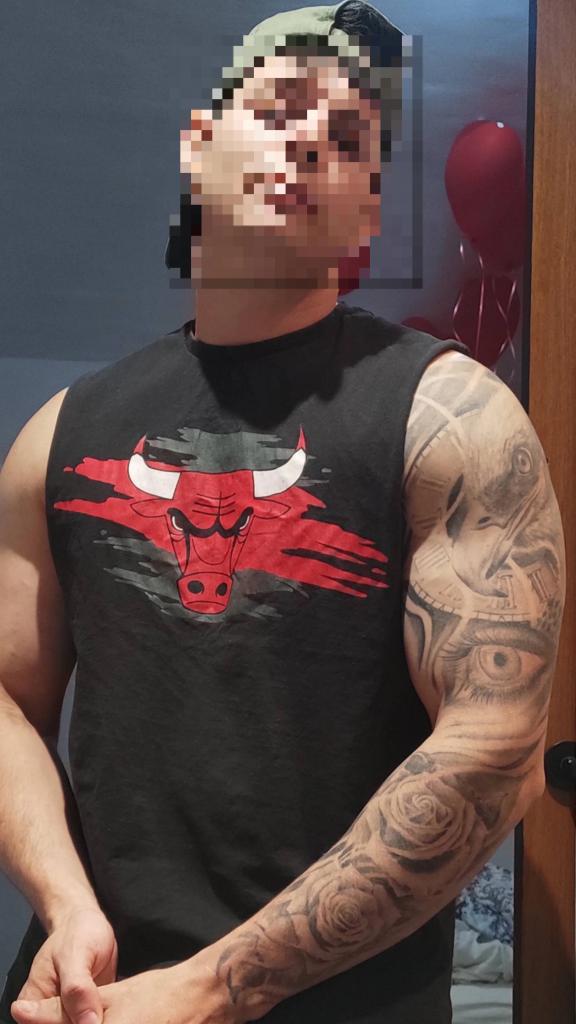 643810895: Chico busca chica en Barcelona