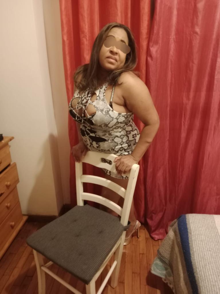 624448922: Chica busca chico en Pontevedra