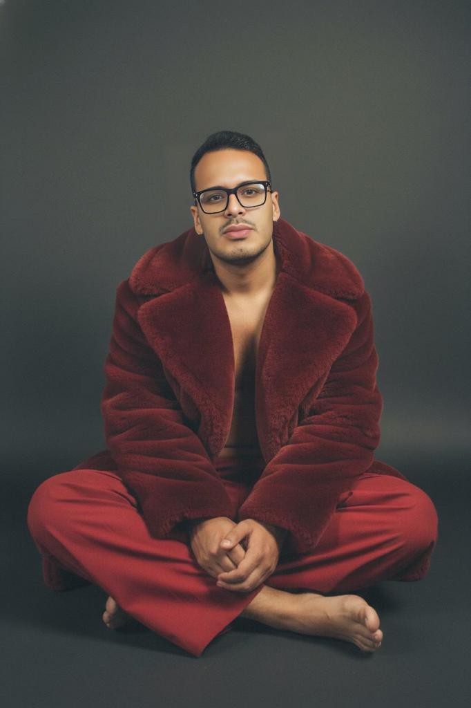 Chico busca chica en Ibiza: 