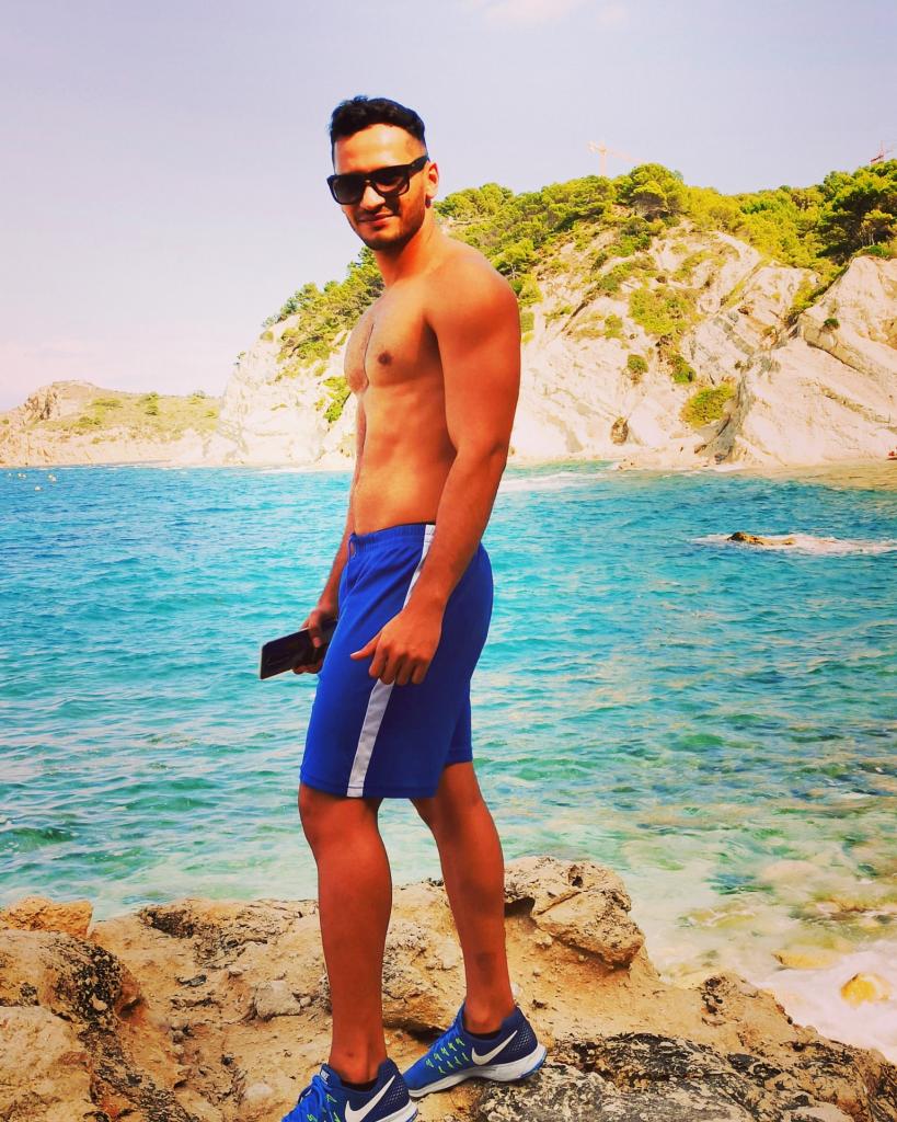 602804650: Chico busca chica en Valencia