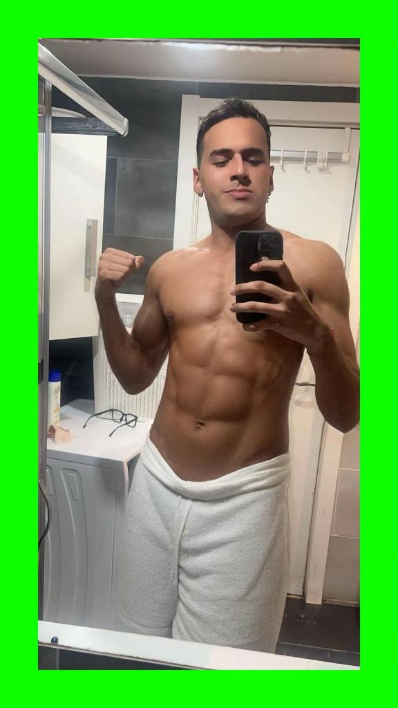 674067103: Chico busca chica en Ibiza