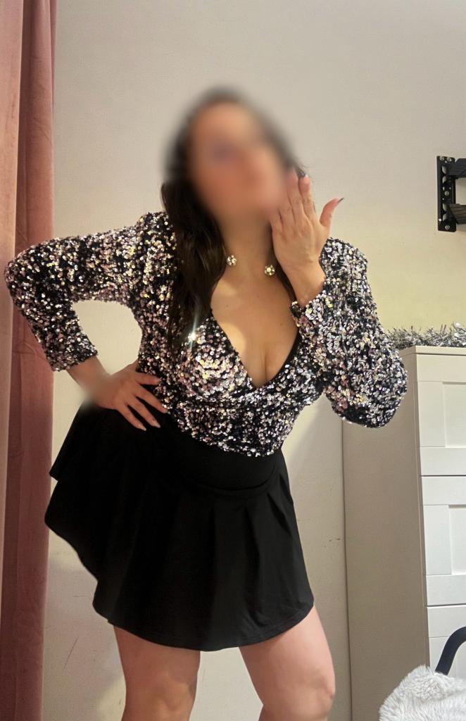 Chica busca chico en Sevilla: Chica busca chico