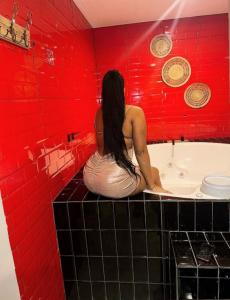 634999415: Chica busca chico en Valencia