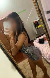 647430068: Chica busca chico en Málaga