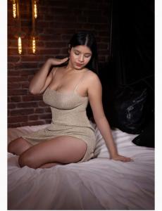 666314275: Chica busca chico en Ibiza