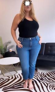 667380184: Chica busca chico en Málaga