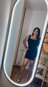 667602187: Chica busca chico en Madrid