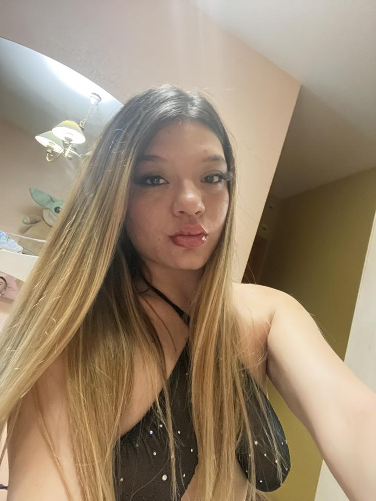 663754578: Chica busca chico en Madrid