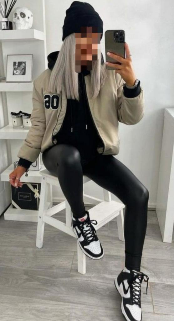 632277442: Chica busca chico en Cantabria