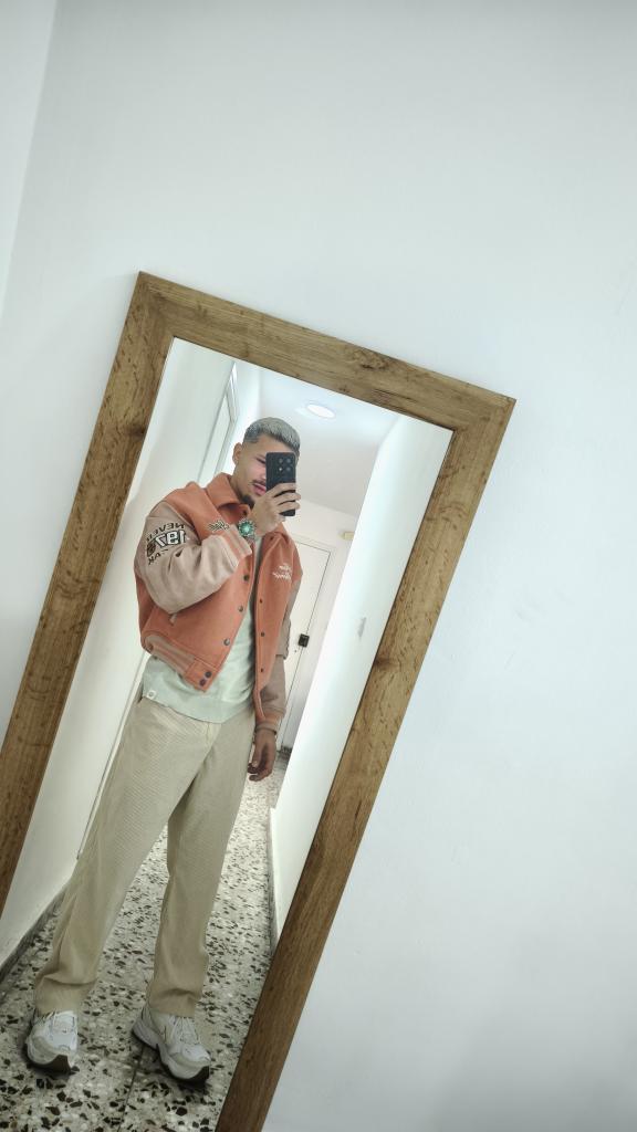 Chico busca chica en Murcia: 