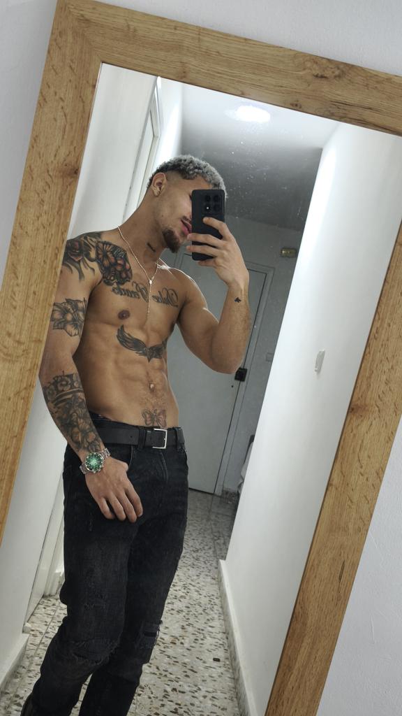 Chico busca chica en Murcia: 