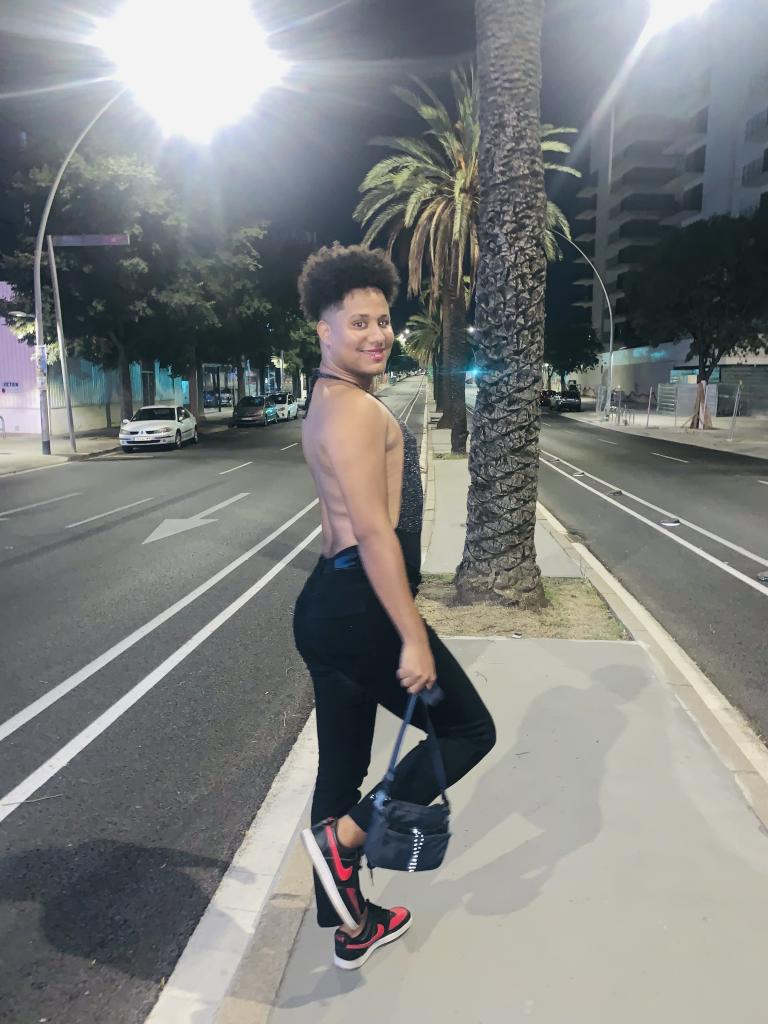 Chico busca chica en Barcelona: 