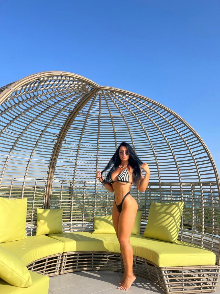 Chica busca chico en Granada: 