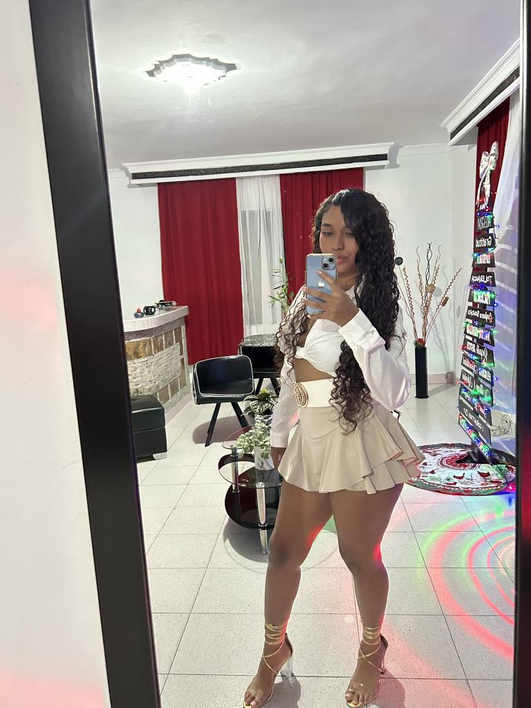 Chica busca chico en Tenerife: 