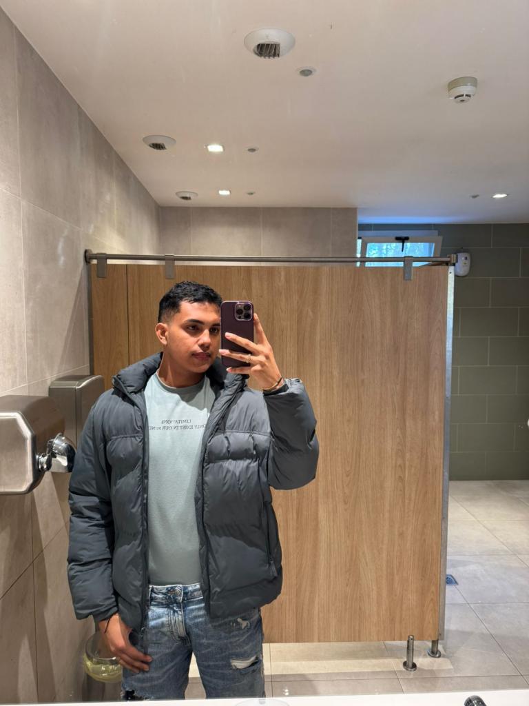 Chico busca chica en La Coruña: 