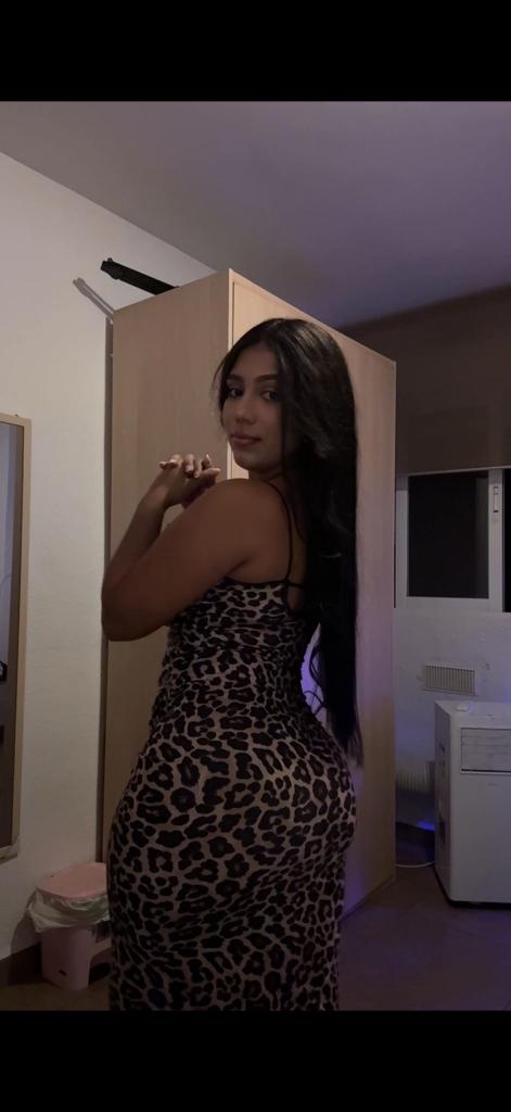 Chica busca chico en Huelva: 