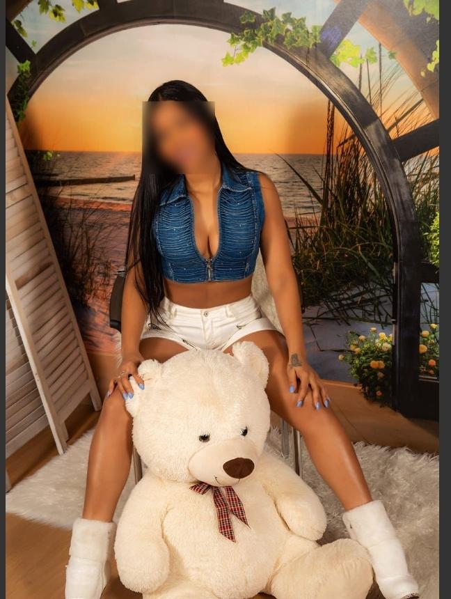 632940991: Chica busca chico en León