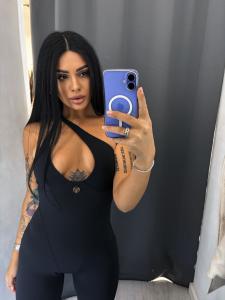 670994947: Chica busca chico en Málaga