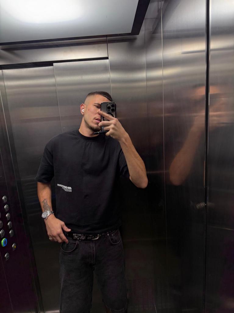 Chico busca chica en Madrid: 