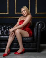 610777227: Chica busca chico en Sevilla