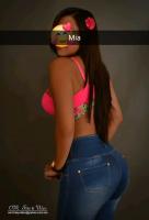 611299835: Chica busca chico en Gerona