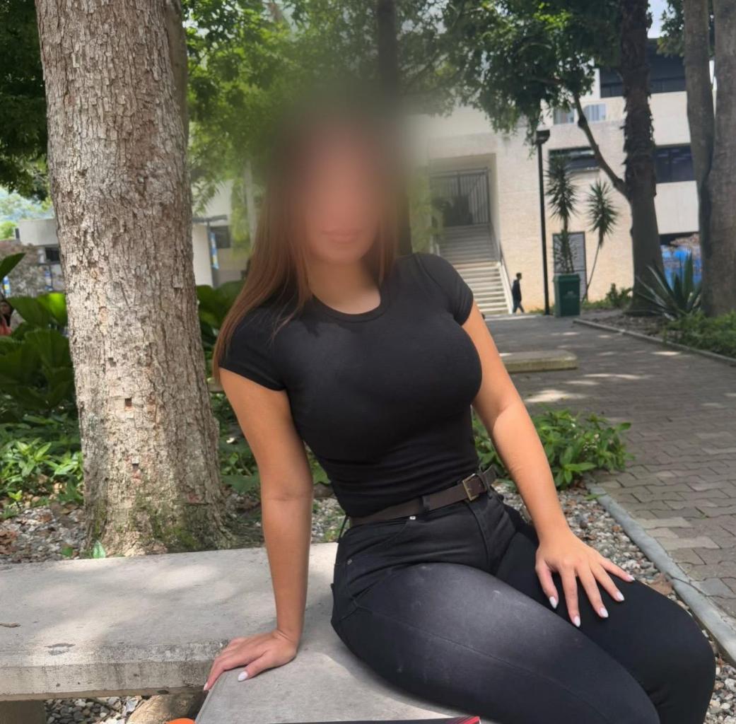 612247182: Chica busca chico en Pontevedra