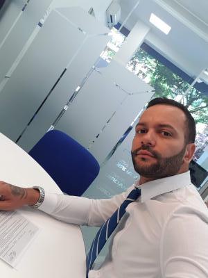 Chico busca chica en Alicante: 