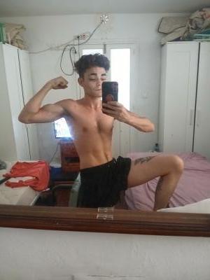 Chico busca chica en Cádiz: 