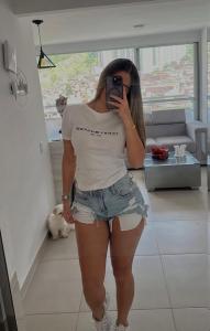 Chica busca chico en Barcelona: 