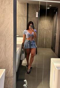 643981571: Chica busca chico en Cantabria