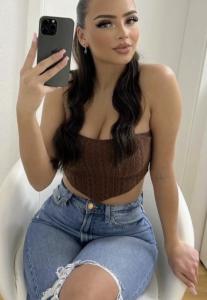 663015010: Chica busca chico en Barcelona