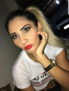 Chica busca chico en Tenerife: 