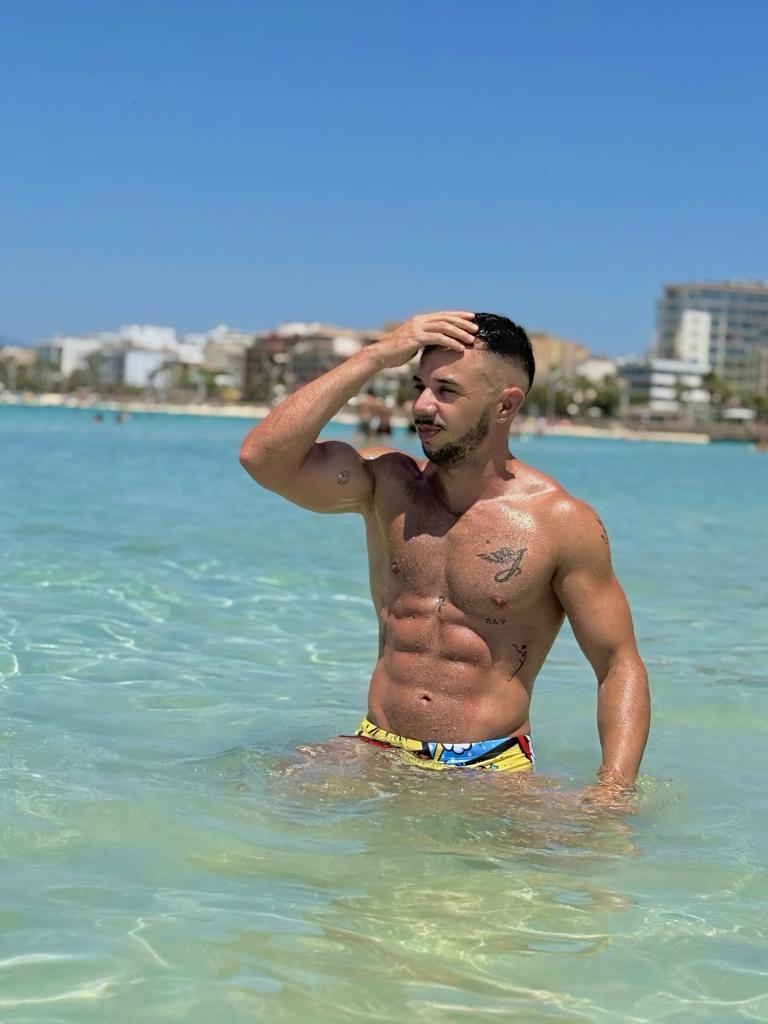 Chico busca chica en Alicante: 