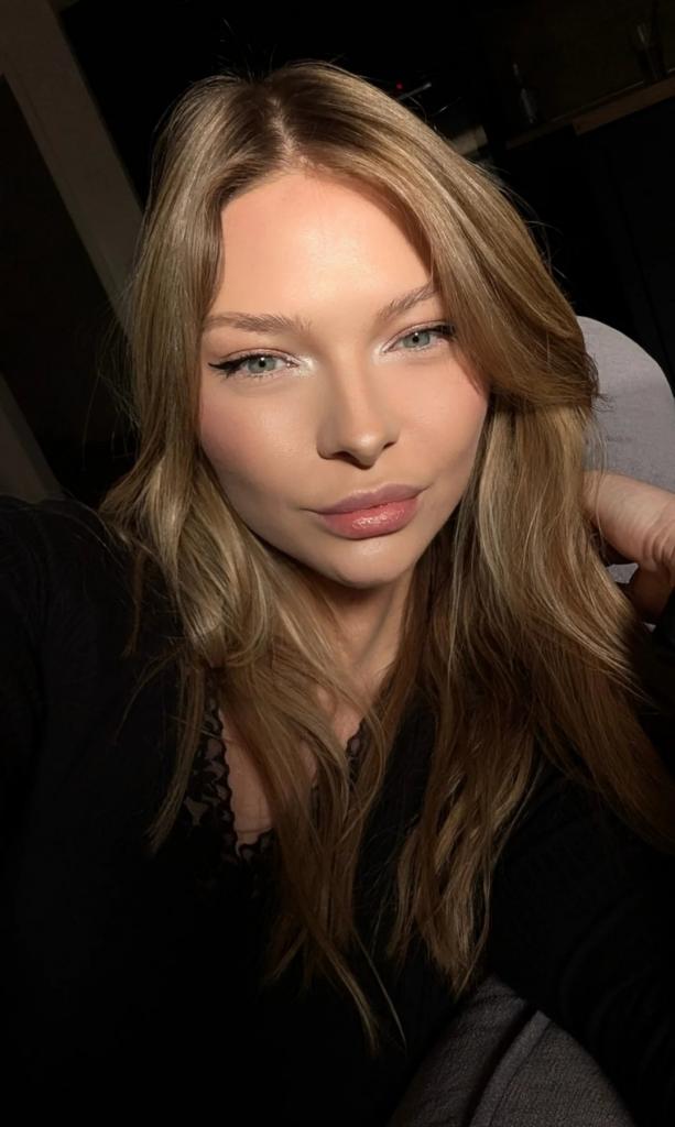 607452311: Chica busca chico en Barcelona