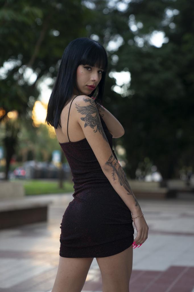 Chica busca chico en Granada: 