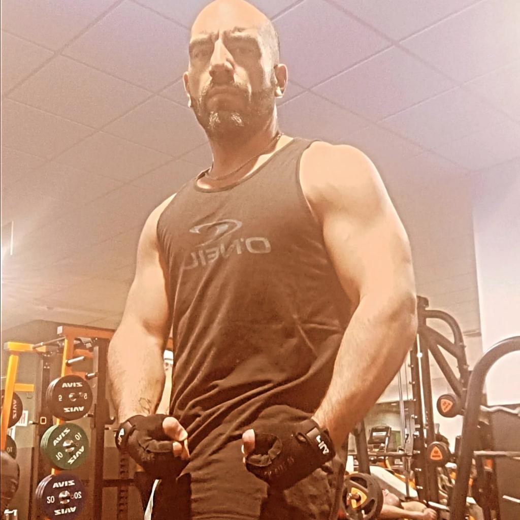 Chico busca chica en Málaga: 