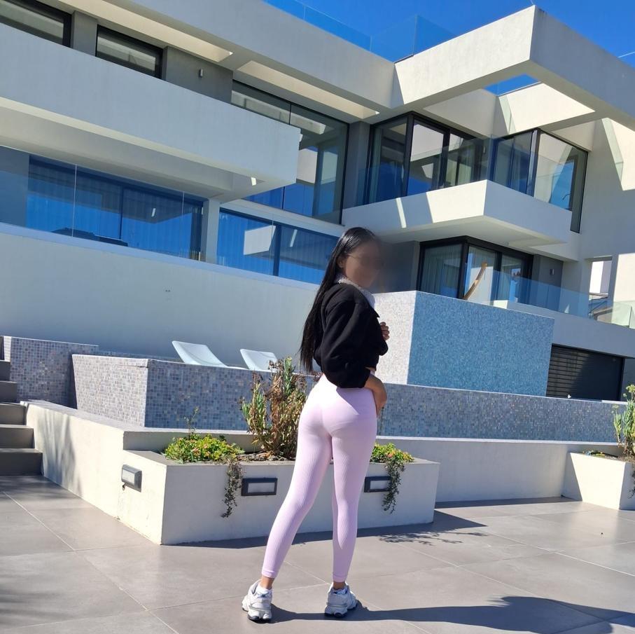 651120499: Chica busca chico en Barcelona