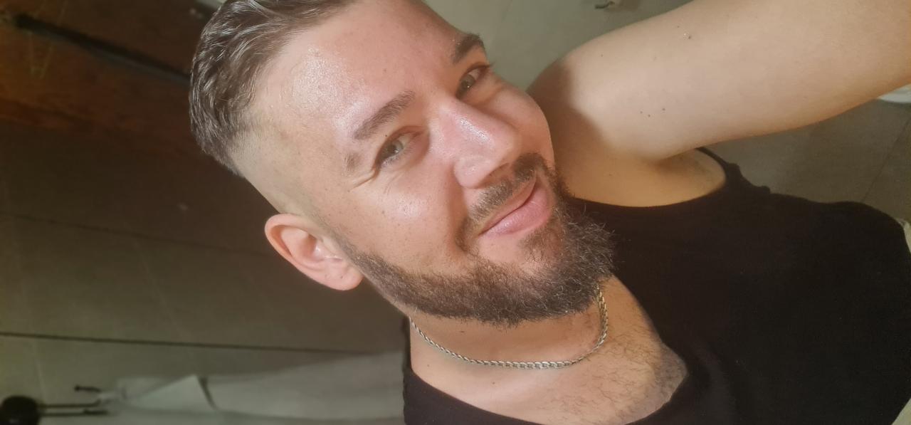 Chico busca chica en Las Palmas: 