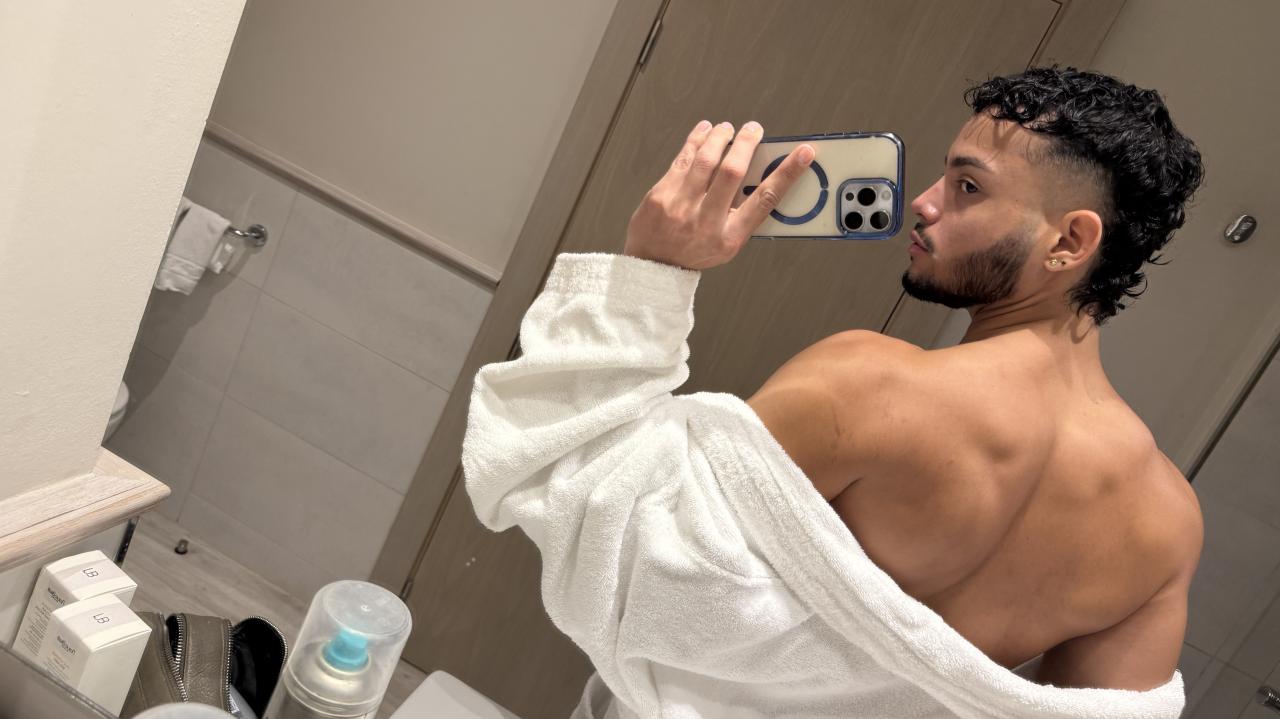 644700717: Chico busca chica en Asturias