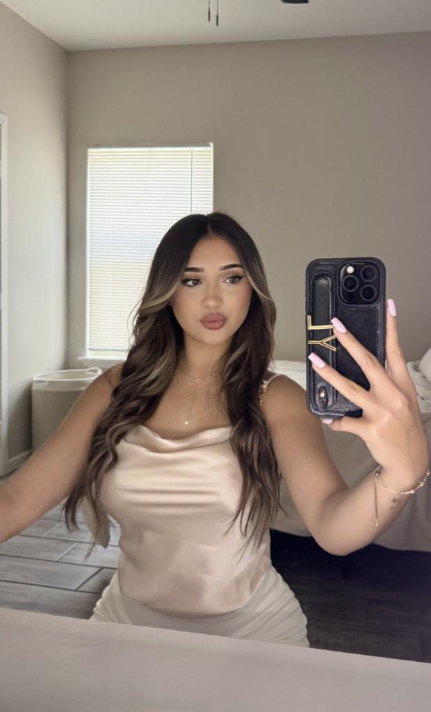 Chica busca chico en Murcia: 