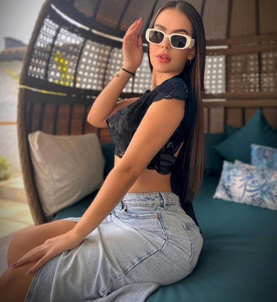 660685737: Chica busca chico en Pontevedra