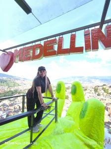 614702696: Chica busca chico en Sevilla