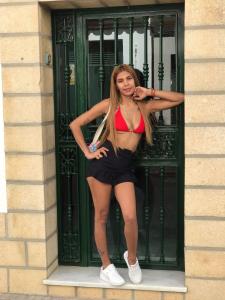 614840511: Chica busca chico en Cádiz