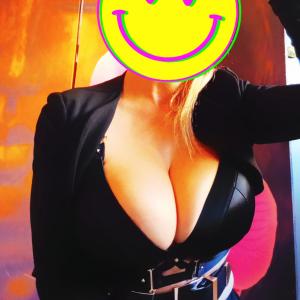 669171920: Chica busca chico en Sevilla