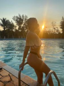 692805446: Chica busca chico en Pontevedra