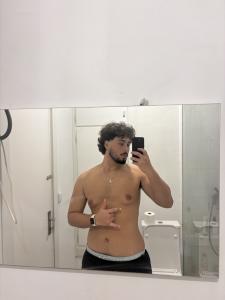 654978659: Chico busca chica en Barcelona