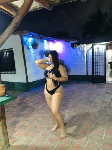 660868769: Chica busca chico en Granada