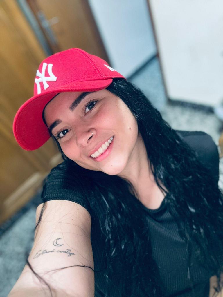 Chica busca chico en Valencia: Chica busca chico